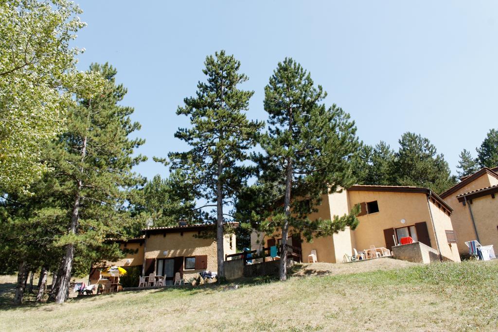 Vvf Drome Provence Hotel Montbrun-les-Bains Luaran gambar