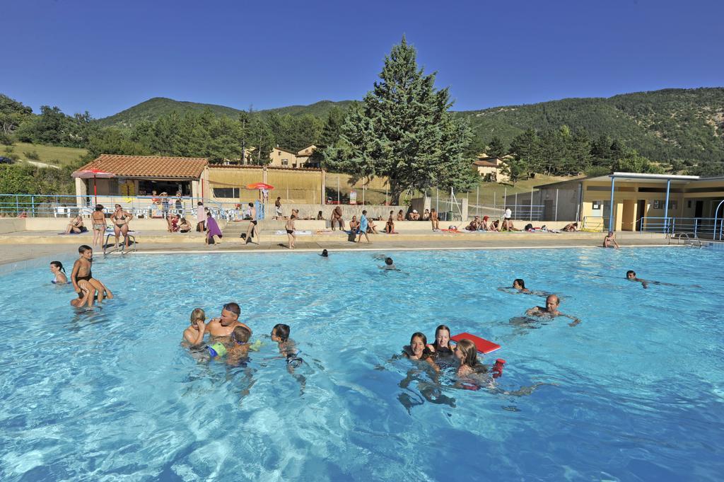 Vvf Drome Provence Hotel Montbrun-les-Bains Luaran gambar