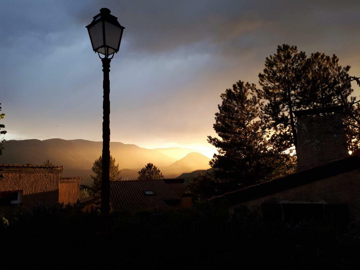 Vvf Drome Provence Hotel Montbrun-les-Bains Luaran gambar