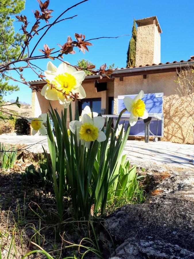 Vvf Drome Provence Hotel Montbrun-les-Bains Luaran gambar